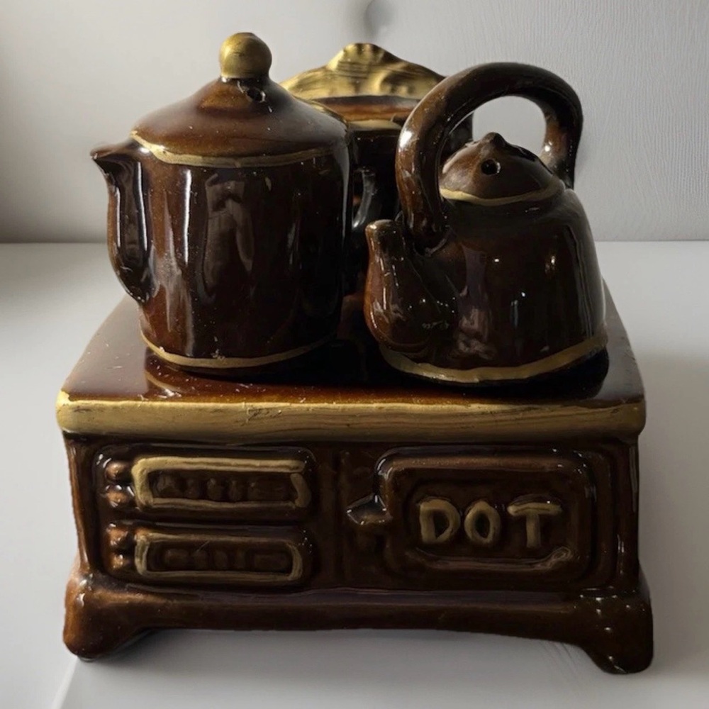 Vtg Stove Coffee Pot Tea Kettle Salt Pepper Shakers Brown Gold Accents Japan
